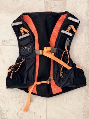 Nathan VaporAiress Hydration Vest S/M